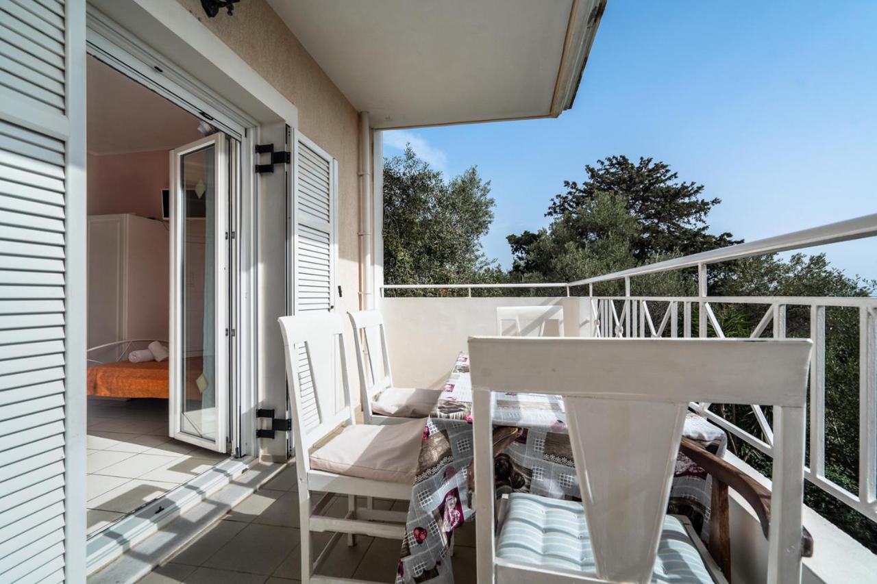 Helena Inn Kefalonia Island Екстер'єр фото
