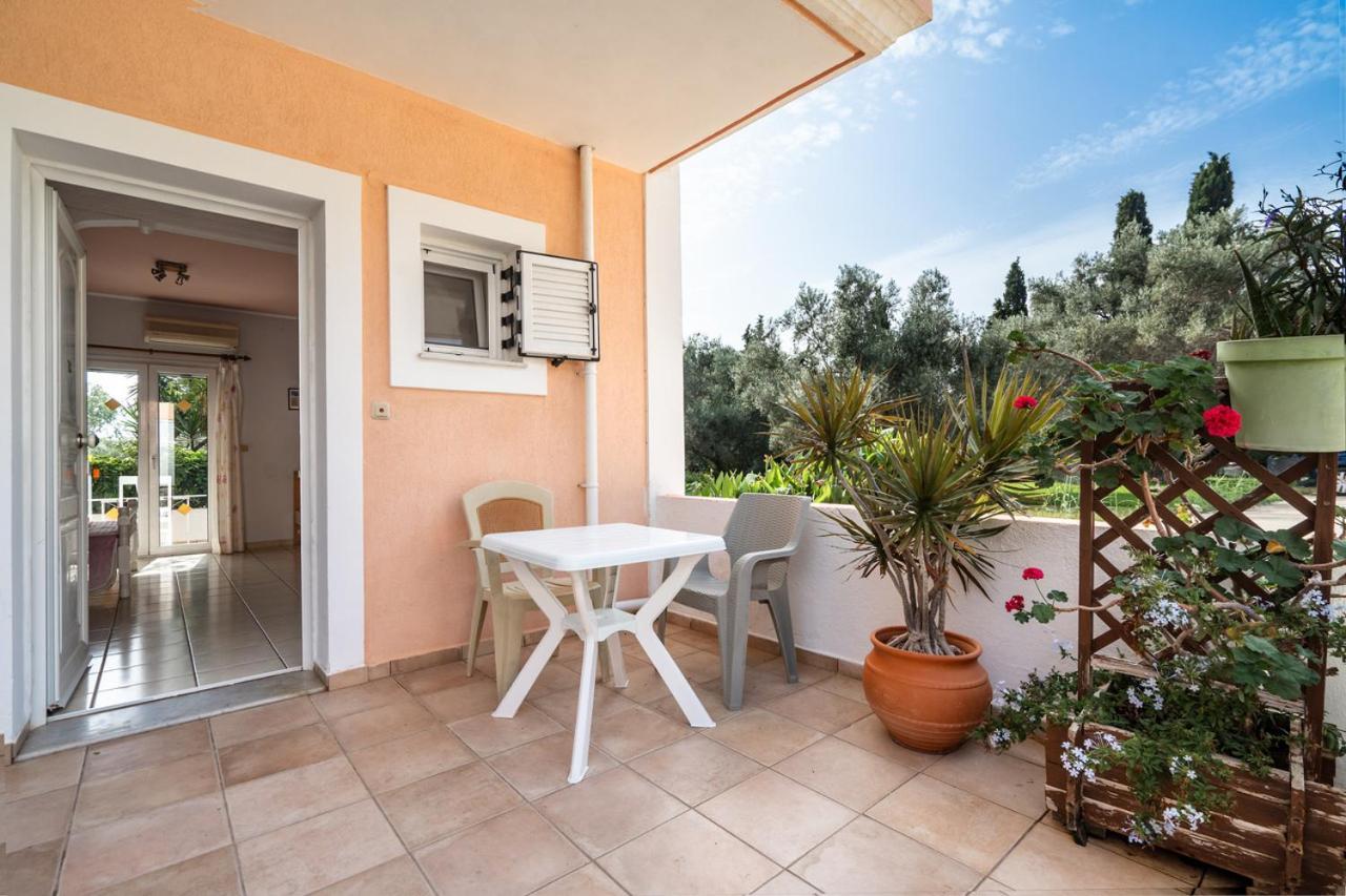 Helena Inn Kefalonia Island Екстер'єр фото