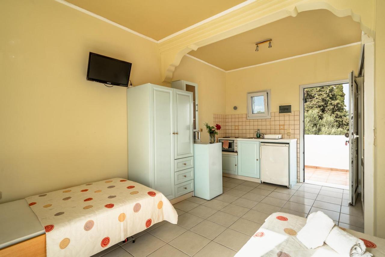 Helena Inn Kefalonia Island Екстер'єр фото