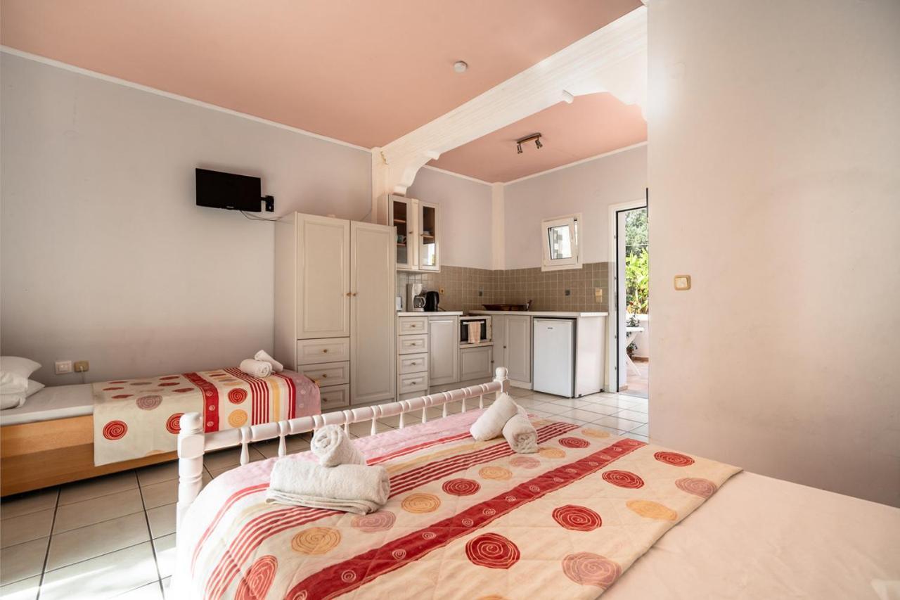 Helena Inn Kefalonia Island Екстер'єр фото